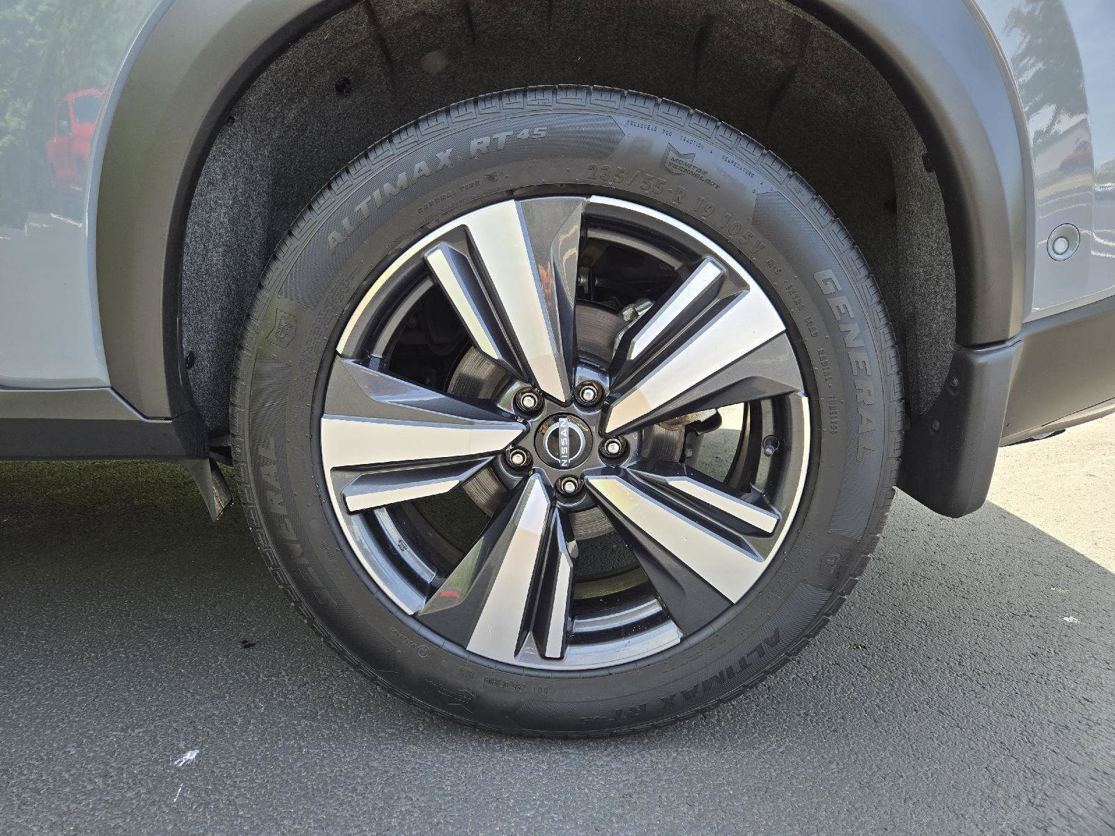 Used 2023 Nissan Rogue SL w/ SL Premium Package AWD/4WD image 11