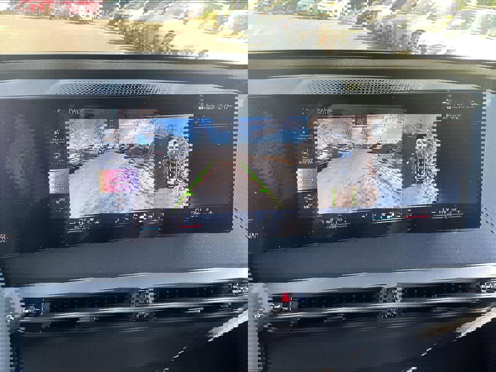 Used 2025 BMW iX xDrive50 w/ Sport Package image 21