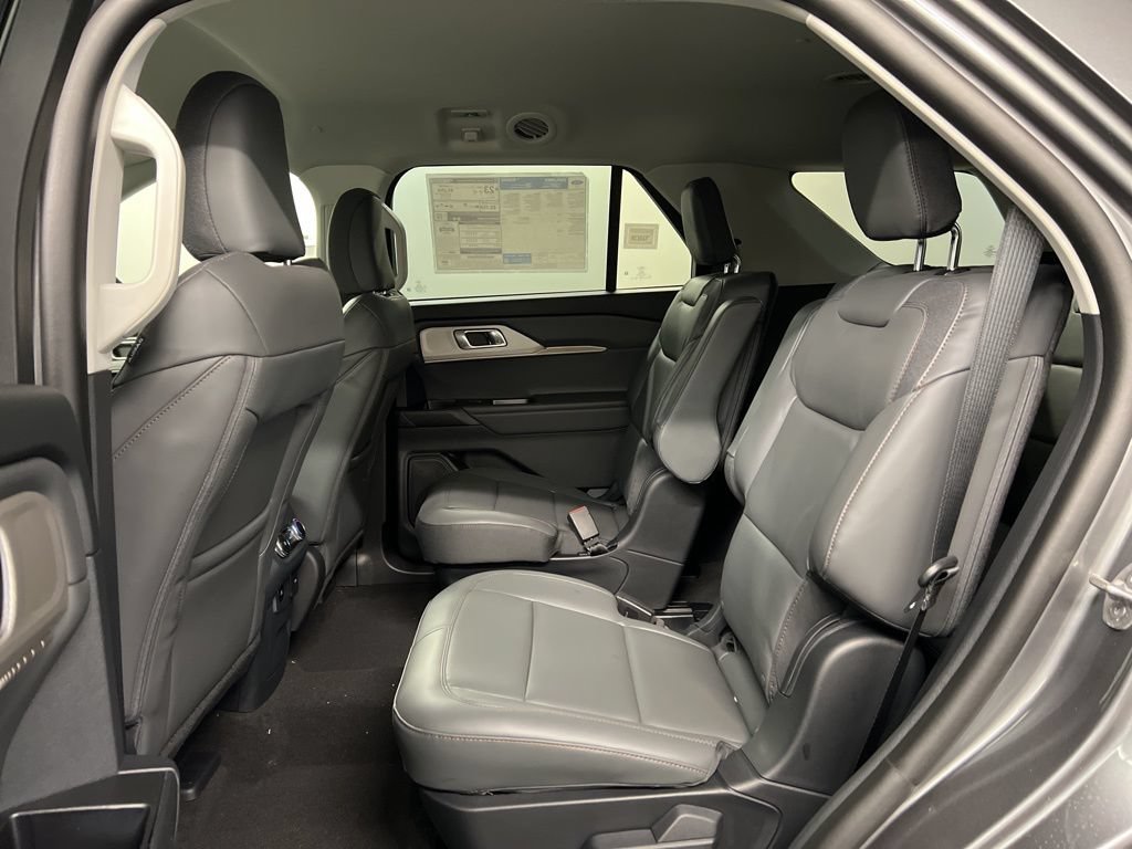 New 2026 Ford Explorer Active w/ Active Comfort Package AWD/4WD image 30