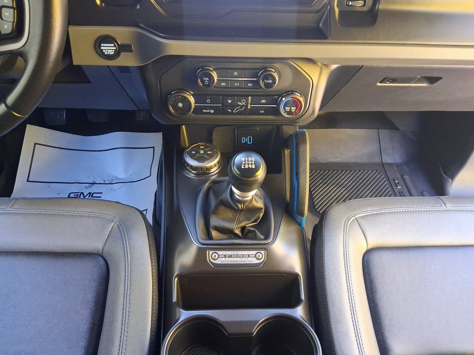 Used 2023 Ford Bronco Black Diamond AWD/4WD image 11