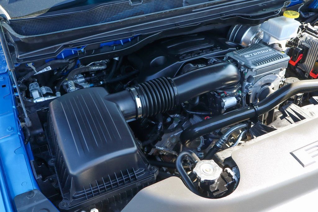 Used 2022 RAM 1500 Laramie AWD/4WD image 11