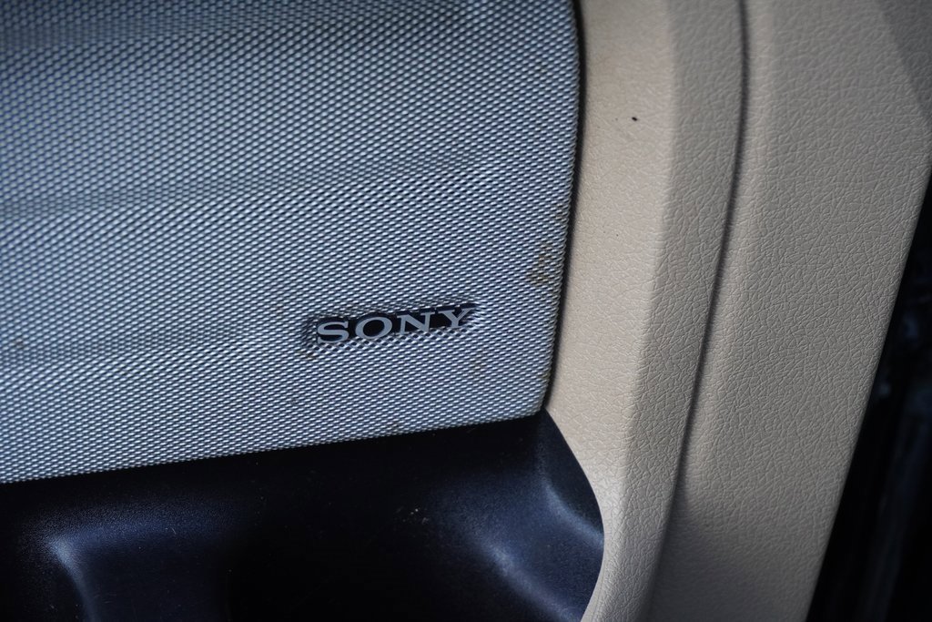 Used 2014 Ford F150 Lariat w/ Equipment Group 502A Luxury image 9