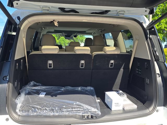 Certified 2026 Nissan Armada Platinum Reserve AWD/4WD image 19