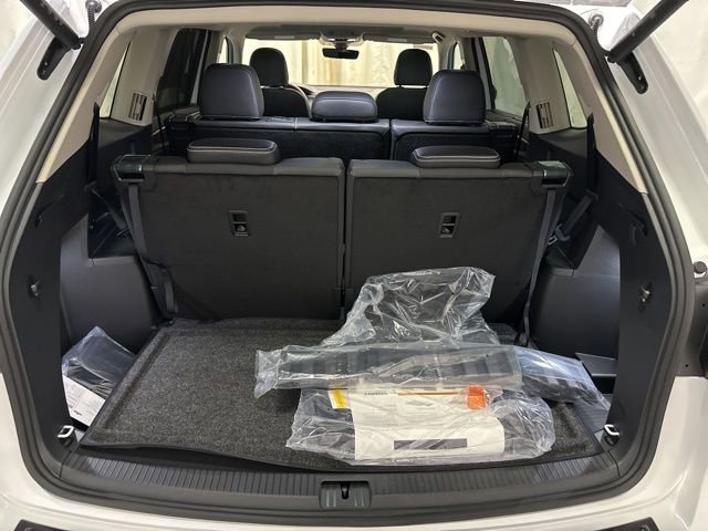 New 2026 Volkswagen Atlas SE image 40