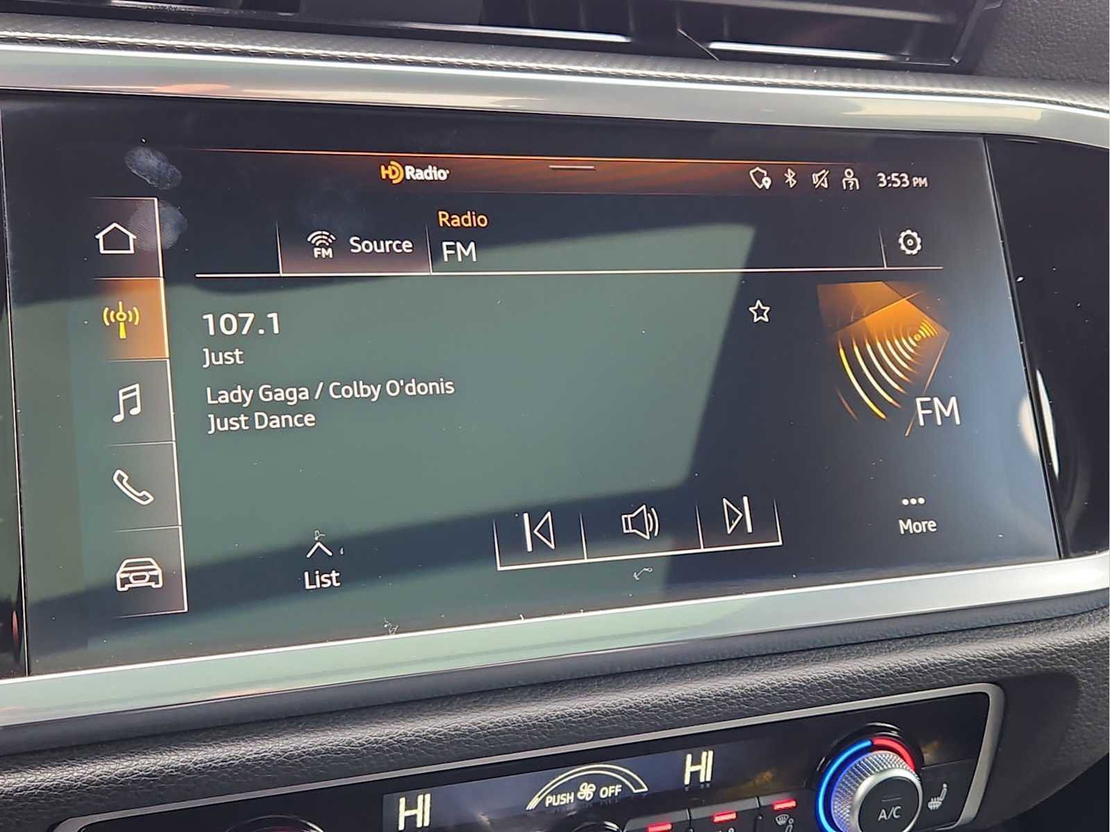 Used 2023 Audi Q3 2.0T Premium Plus image 25