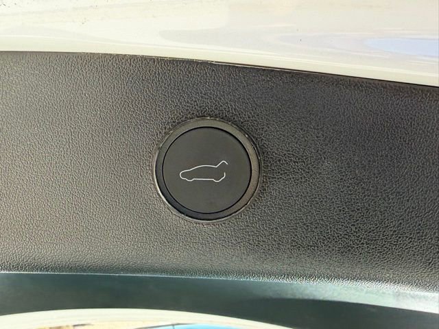 Used 2023 Tesla Model 3 Standard Range image 23