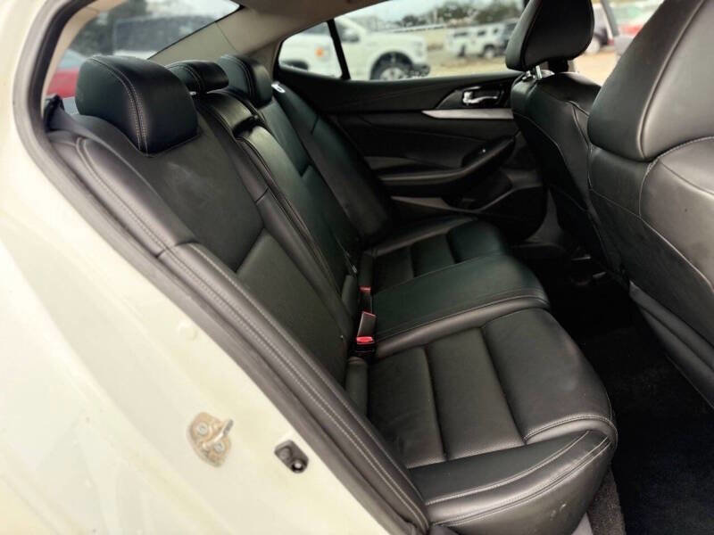 Used 2016 Nissan Maxima 3.5 SV image 22