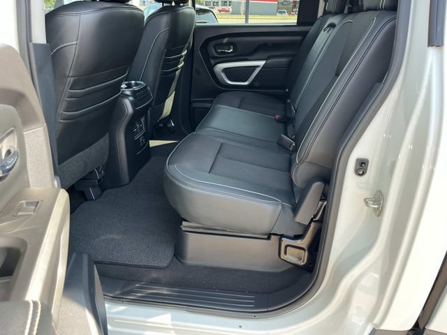 Used 2017 Nissan Titan PRO-4X AWD/4WD image 18