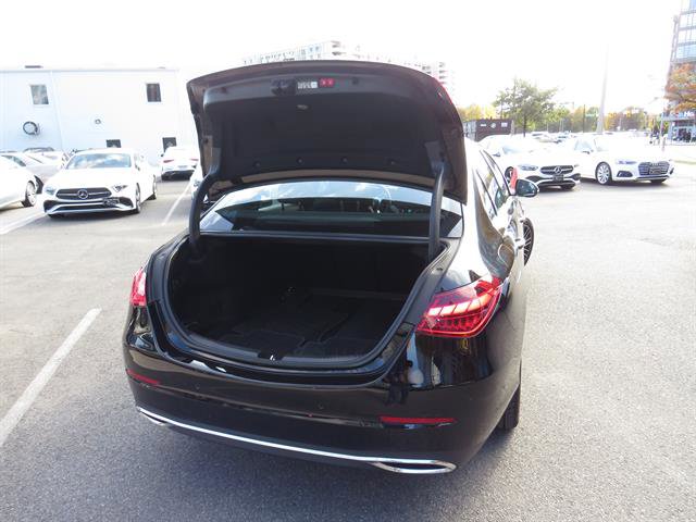 Used 2025 Mercedes-Benz C 300 4MATIC Sedan image 29
