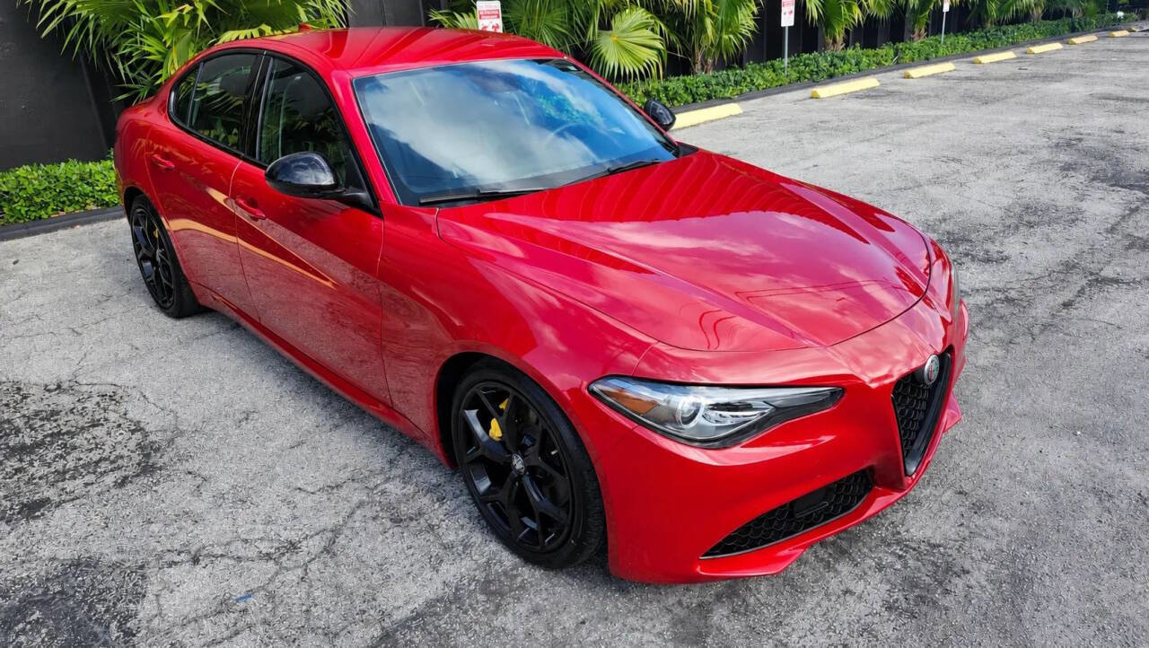 Used 2019 Alfa Romeo Giulia w/ Nero Edizione RWD image 2