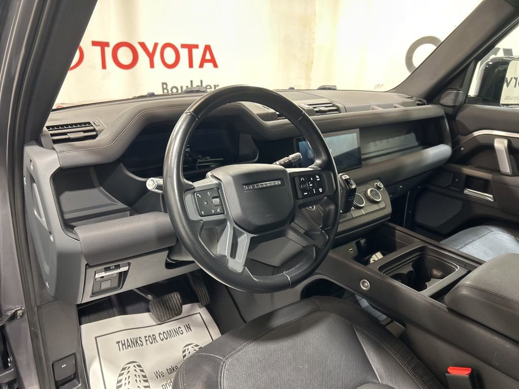 Used 2022 Land Rover Defender 90 X-Dynamic SE image 23