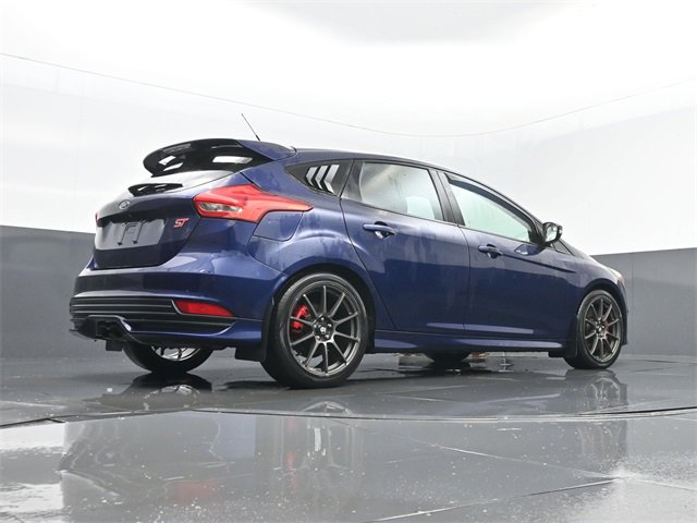 Used 2017 Ford Focus ST image 22