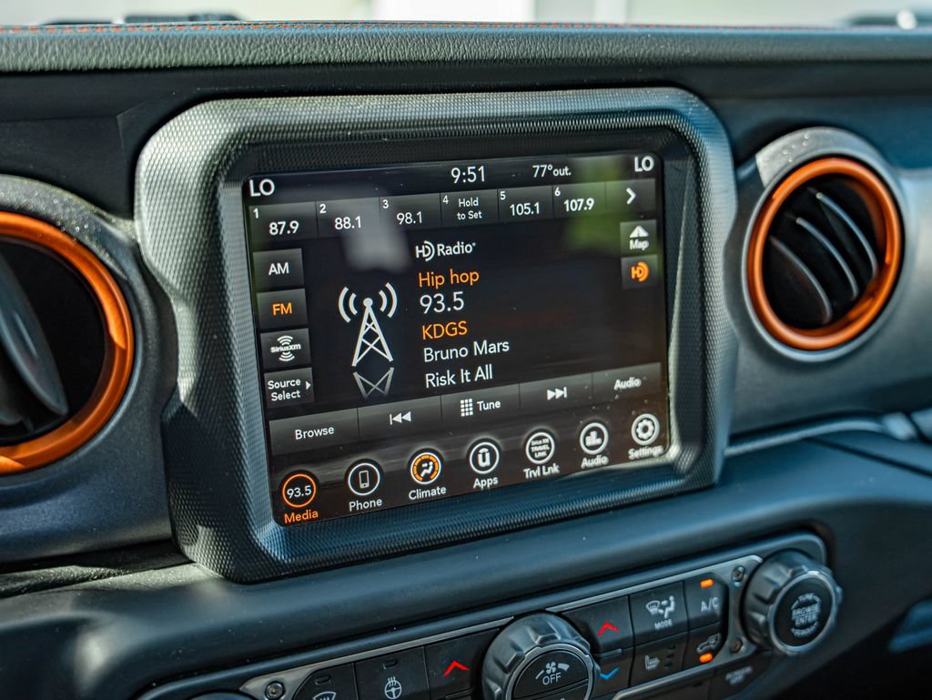 Used 2021 Jeep Gladiator Mojave AWD/4WD image 26
