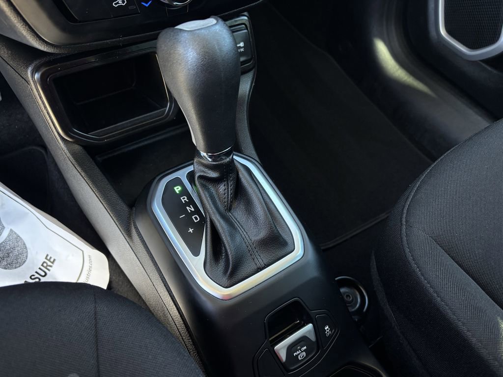 Used 2021 Jeep Renegade Sport image 16