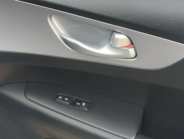 Used 2023 Kia Forte LXS w/ LXS Technology Package image 27