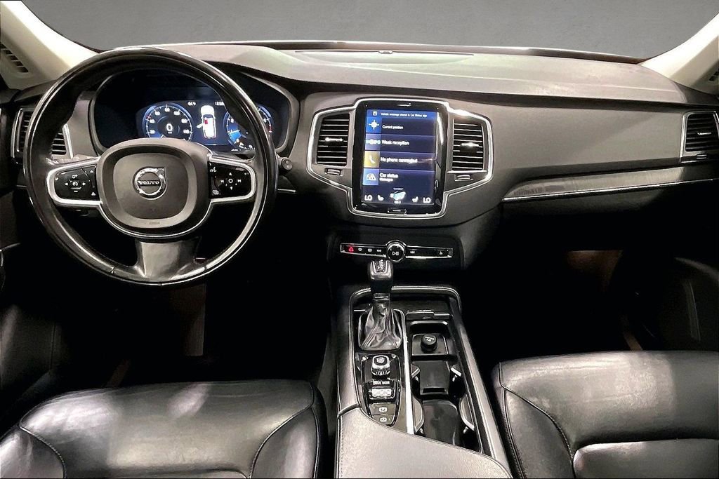 Used 2020 Volvo XC90 T5 Momentum AWD/4WD image 7