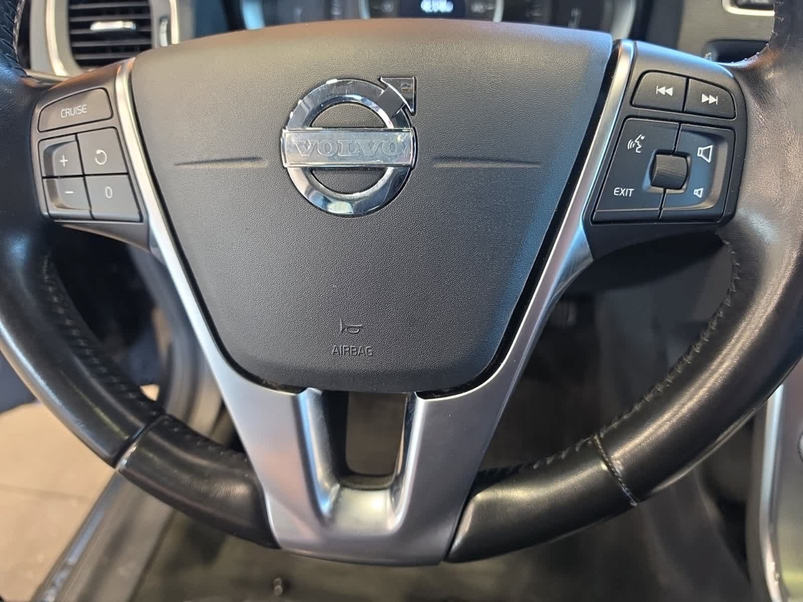 Used 2018 Volvo S60 T5 Dynamic w/ Protection Package AWD/4WD image 22