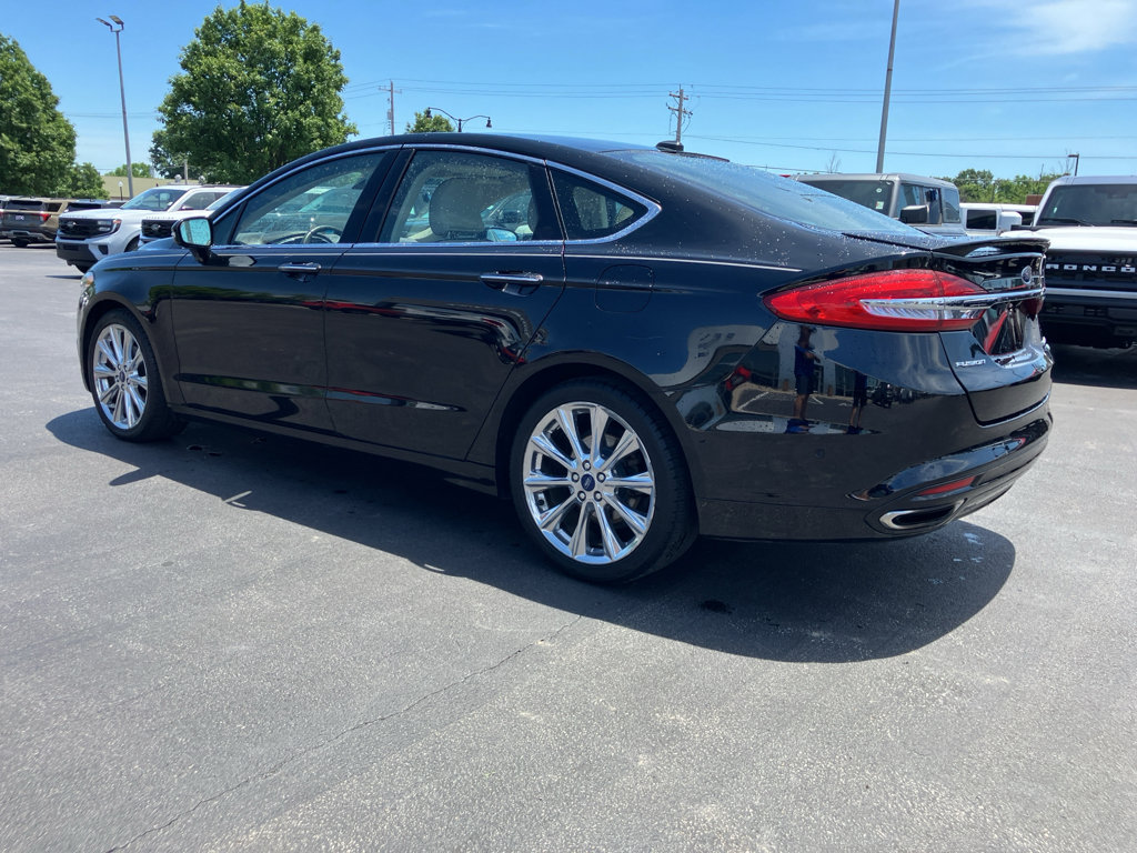 Used 2017 Ford Fusion Platinum FWD image 4