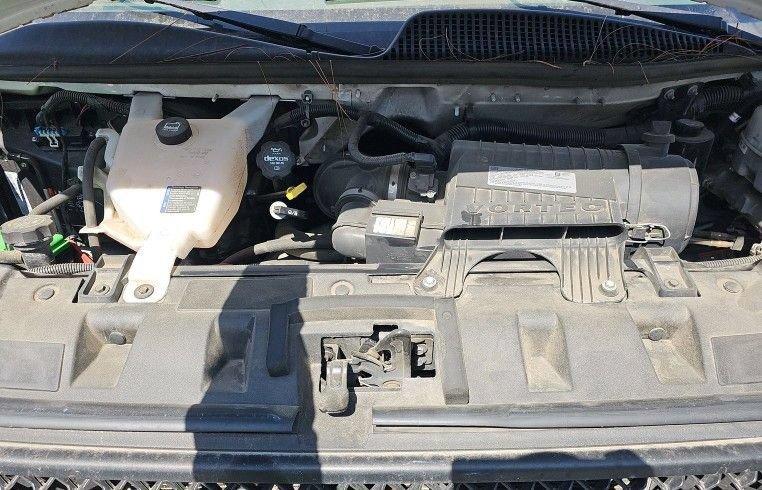 Used 2020 Chevrolet Express 3500 w/ Power Convenience Package RWD image 11