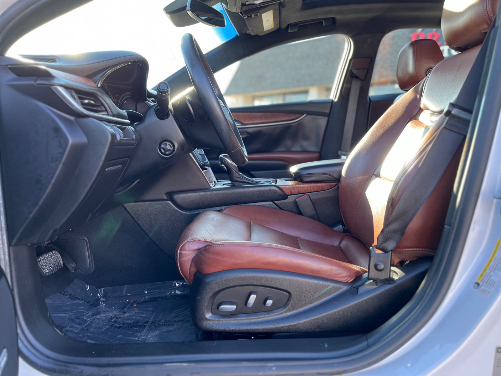 Used 2016 Cadillac XTS Luxury w/ Driver Awareness Package image 18