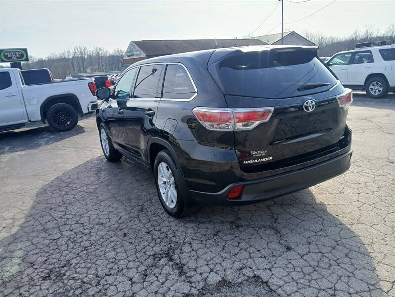 Used 2016 Toyota Highlander LE AWD/4WD image 6