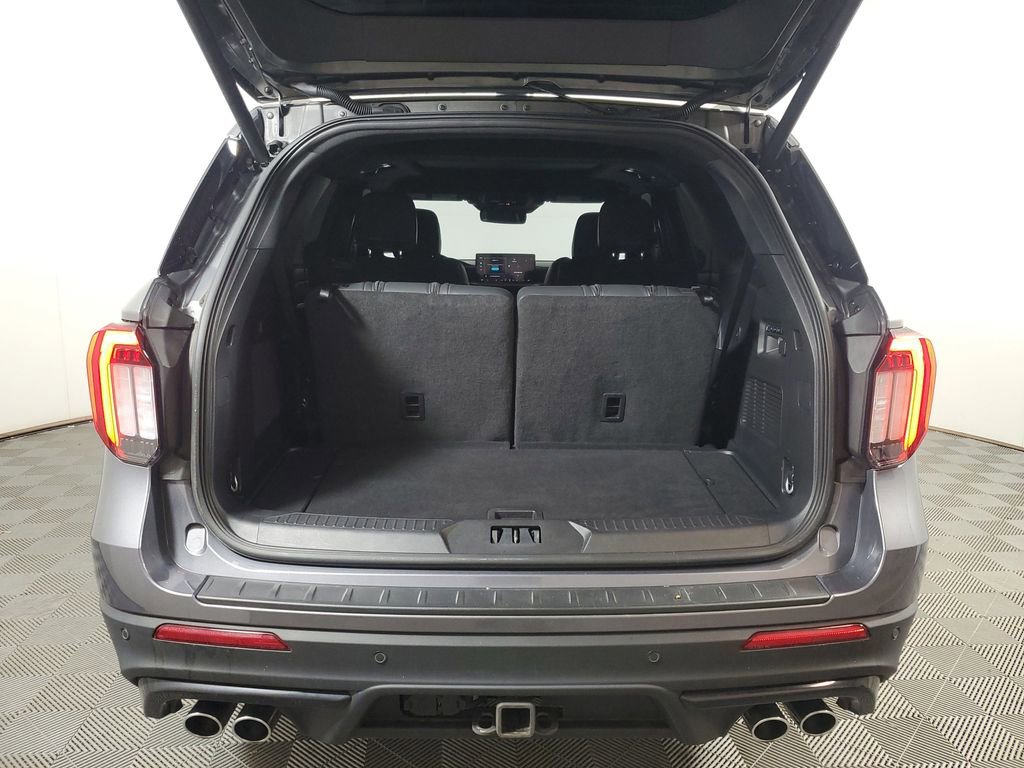 Used 2025 Ford Explorer ST image 8