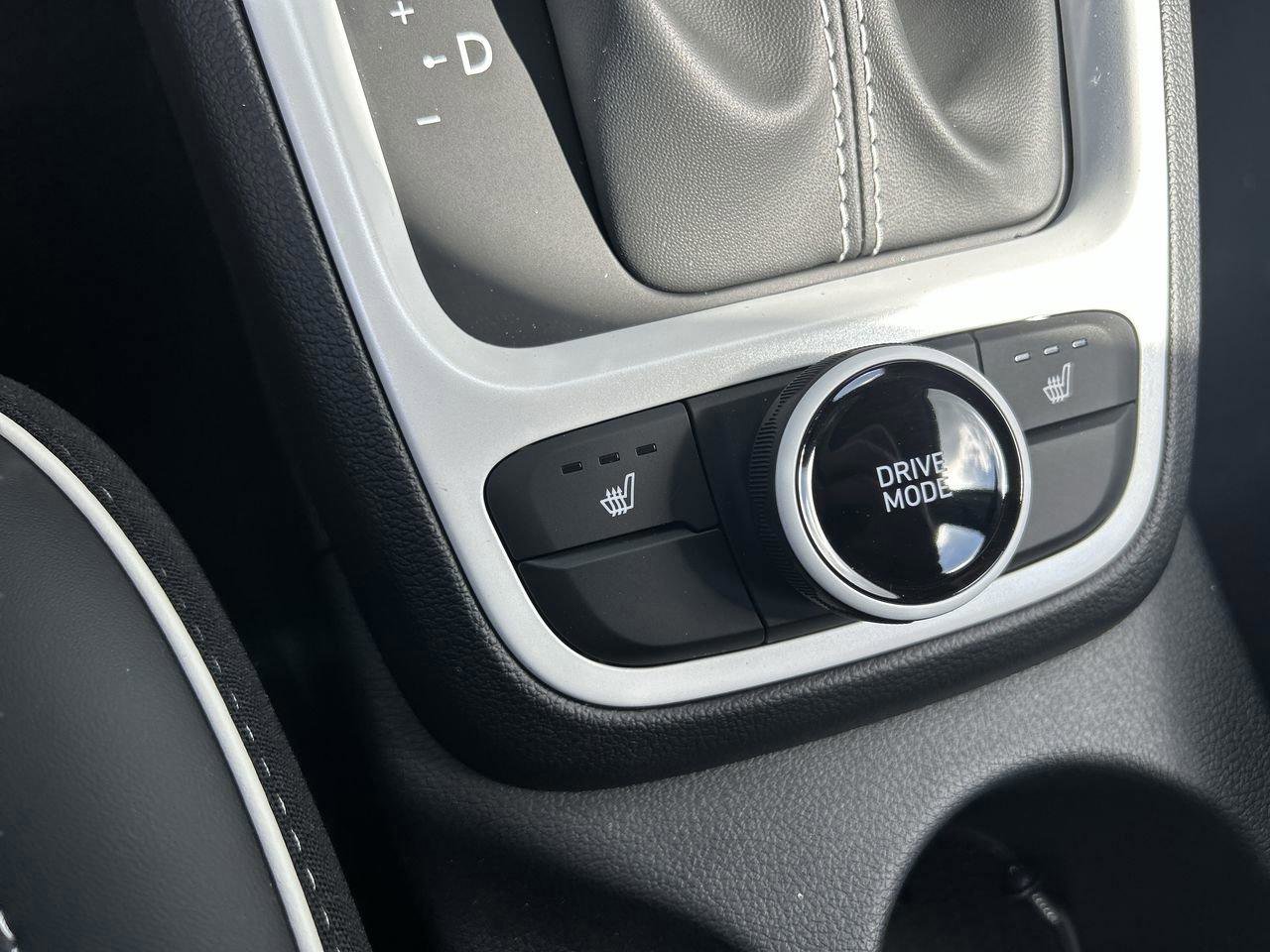 New 2026 Hyundai Venue SEL image 19