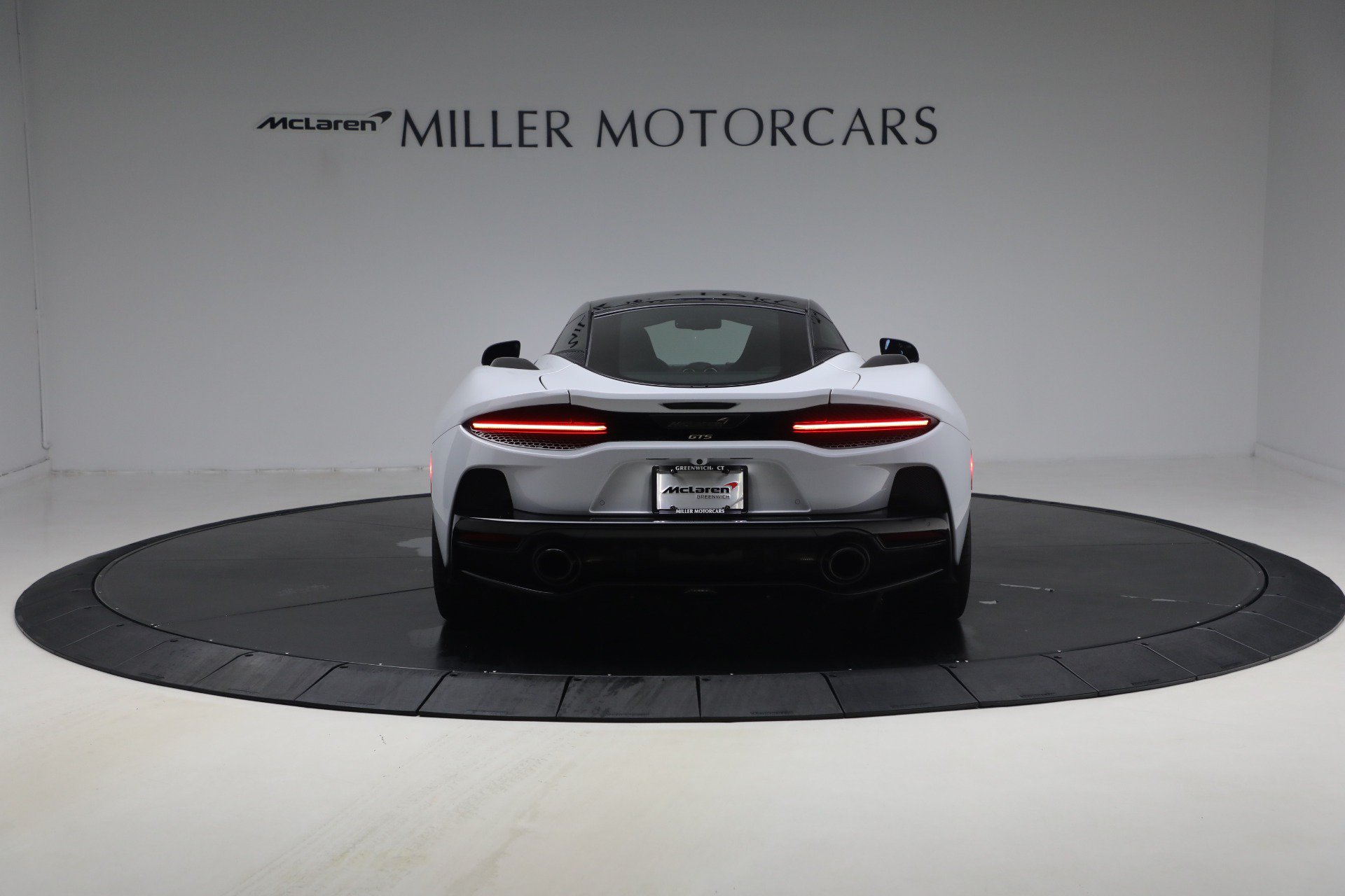 Used 2025 McLaren GTS RWD image 5