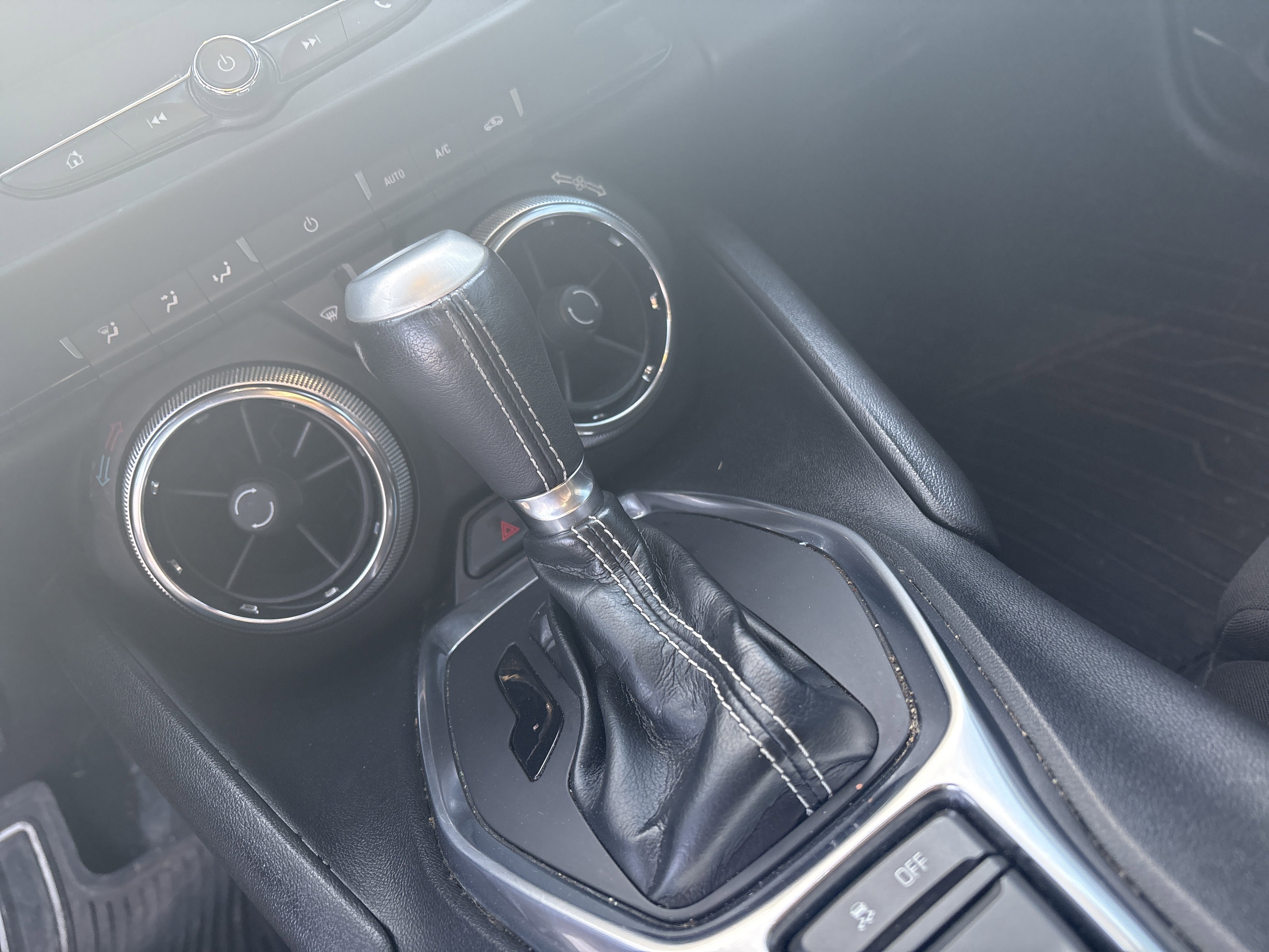 Used 2018 Chevrolet Camaro LT w/ RS Package image 21