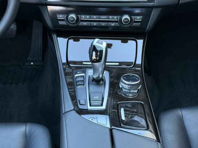 Used 2014 BMW 535d Sedan image 29