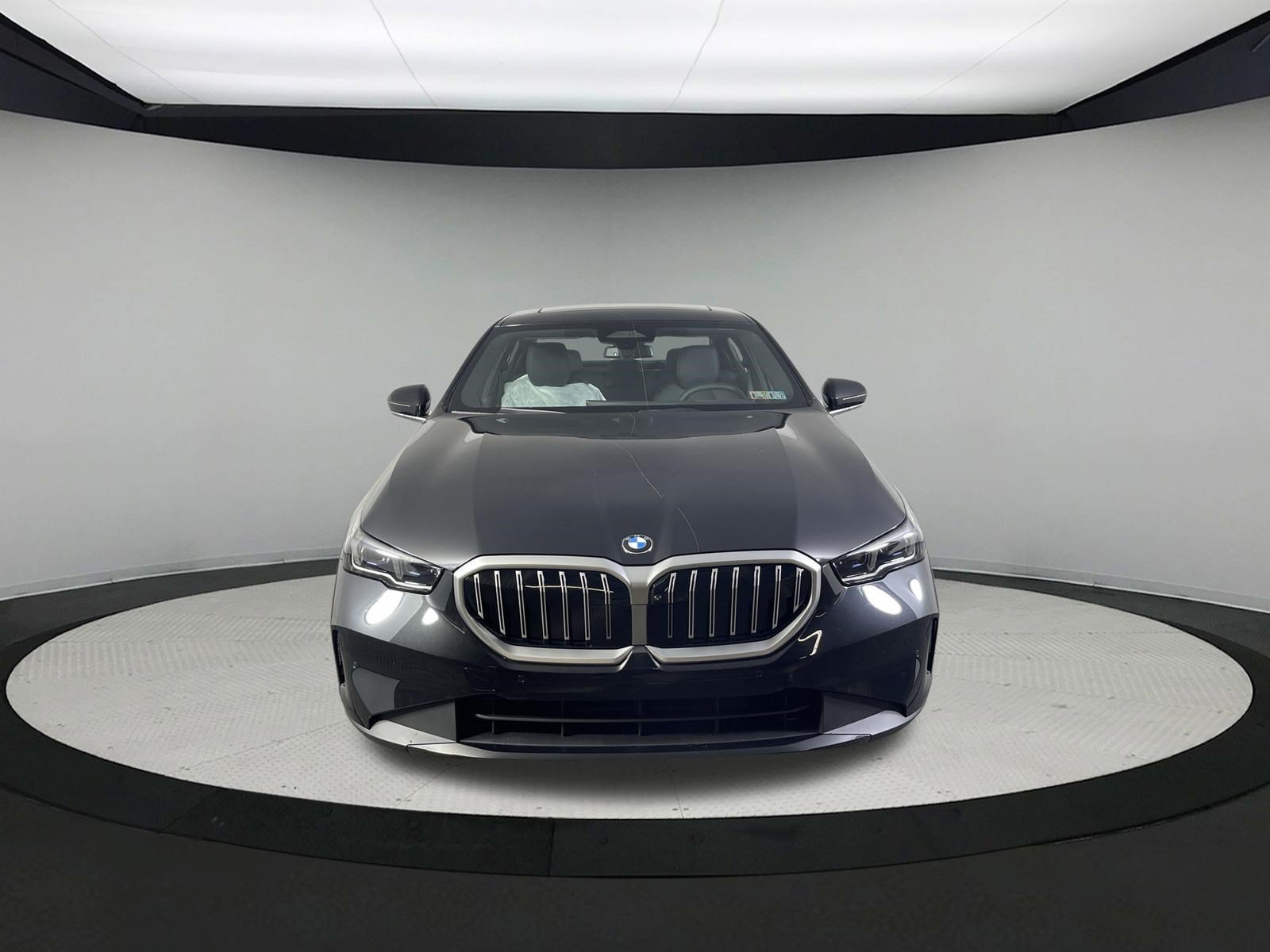 New 2027 BMW 530i xDrive w/ Premium Package AWD/4WD image 2