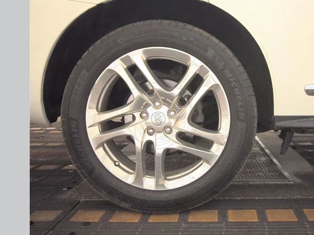 Used 2014 INFINITI QX60 AWD w/ Premium Plus Package image 11