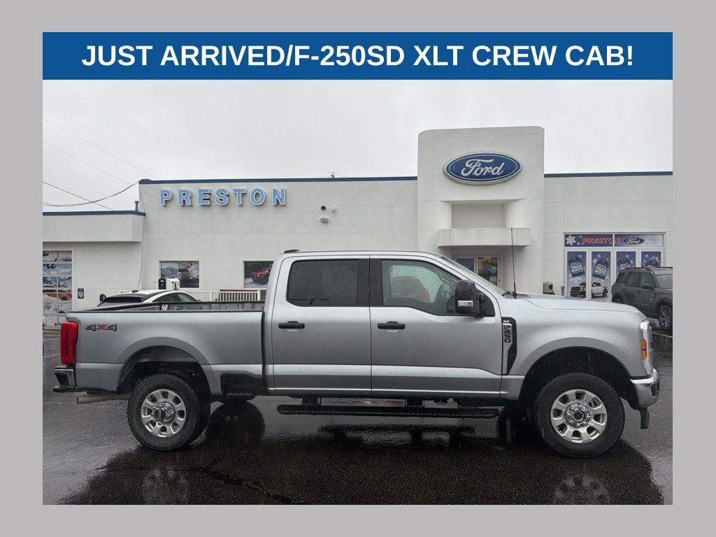 Used 2024 Ford F250 XLT image 1