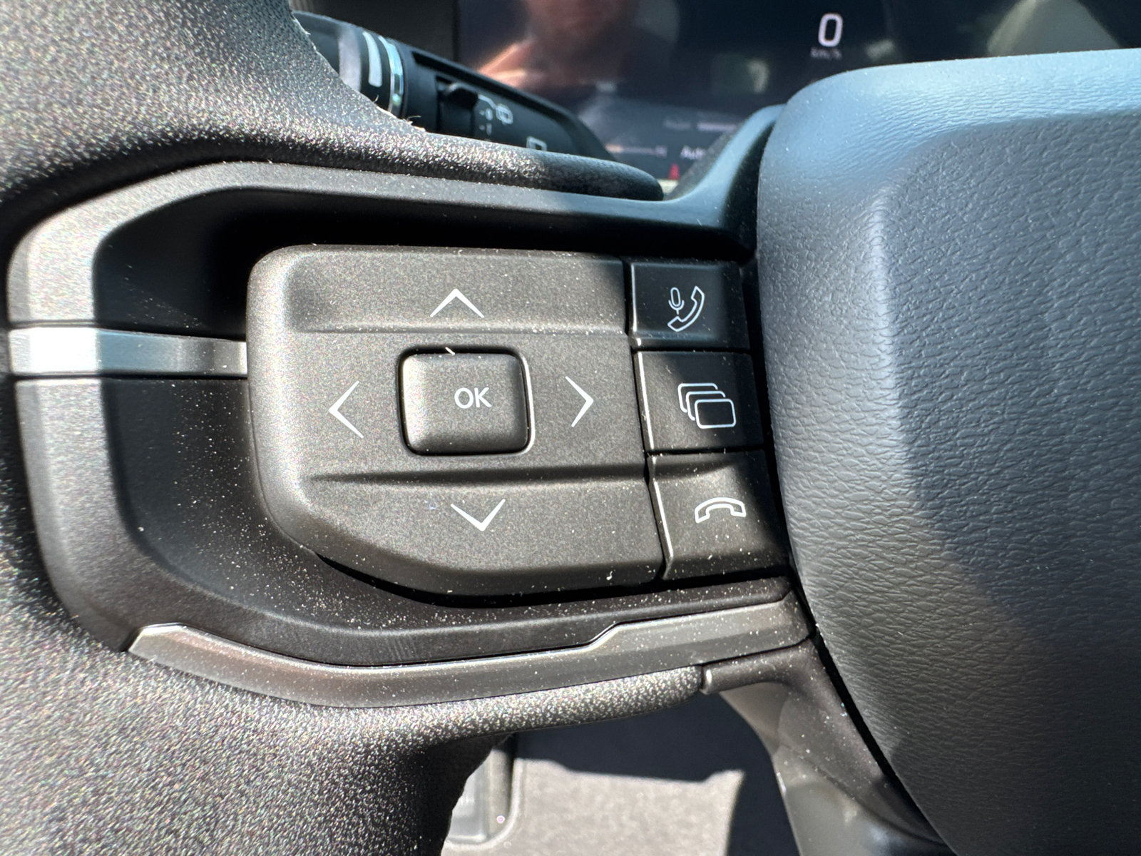 New 2026 Jeep Cherokee Limited AWD/4WD image 32