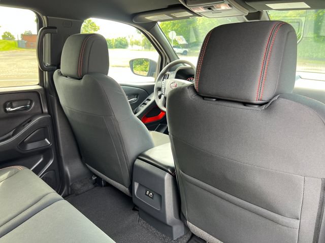Used 2025 Nissan Frontier PRO-4X AWD/4WD image 32