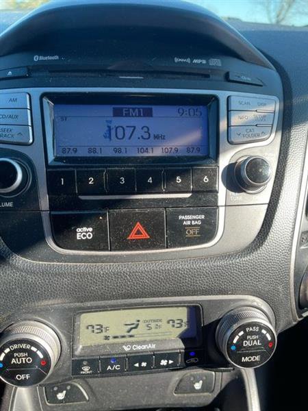 Used 2012 Hyundai Tucson Limited image 13