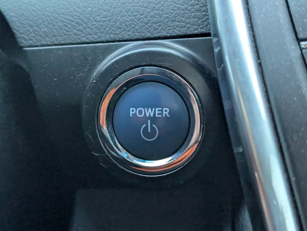 Used 2015 Toyota Camry XLE image 15