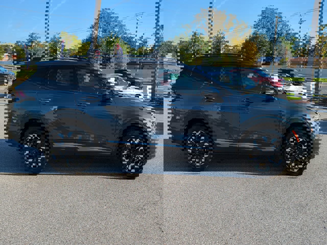 Used 2024 Kia Sportage X-Line w/ X-Line Premium Package image 3