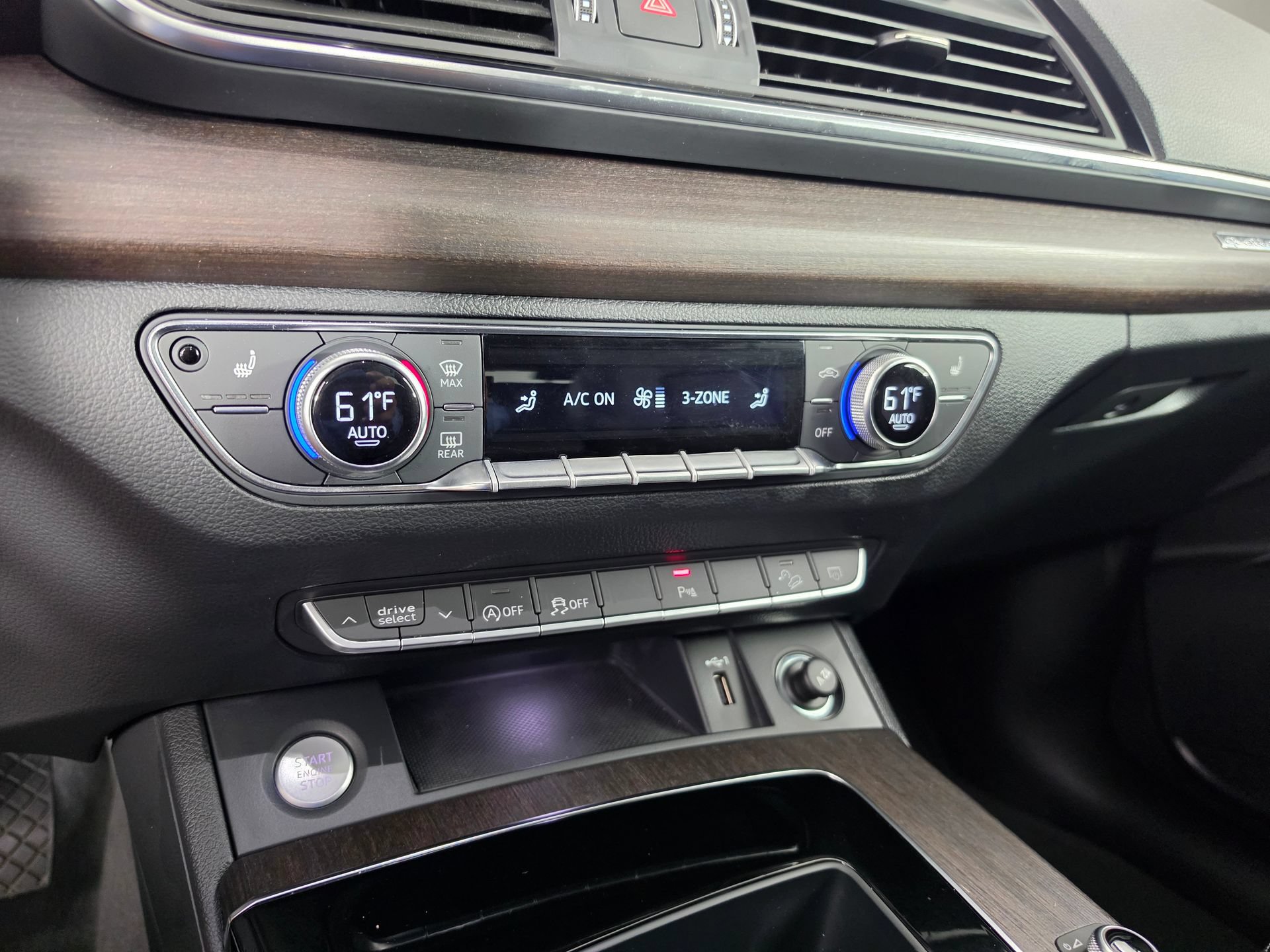 Certified 2023 Audi Q5 2.0T Premium w/ Convenience Package AWD/4WD image 31