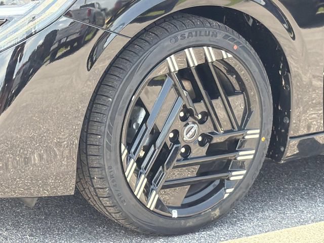 Used 2026 Nissan Sentra SR w/ Floor Mat Package FWD image 15