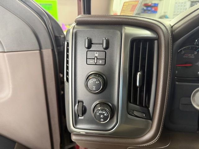 Used 2016 Chevrolet Silverado 2500 LTZ w/ Duramax Plus Package image 31