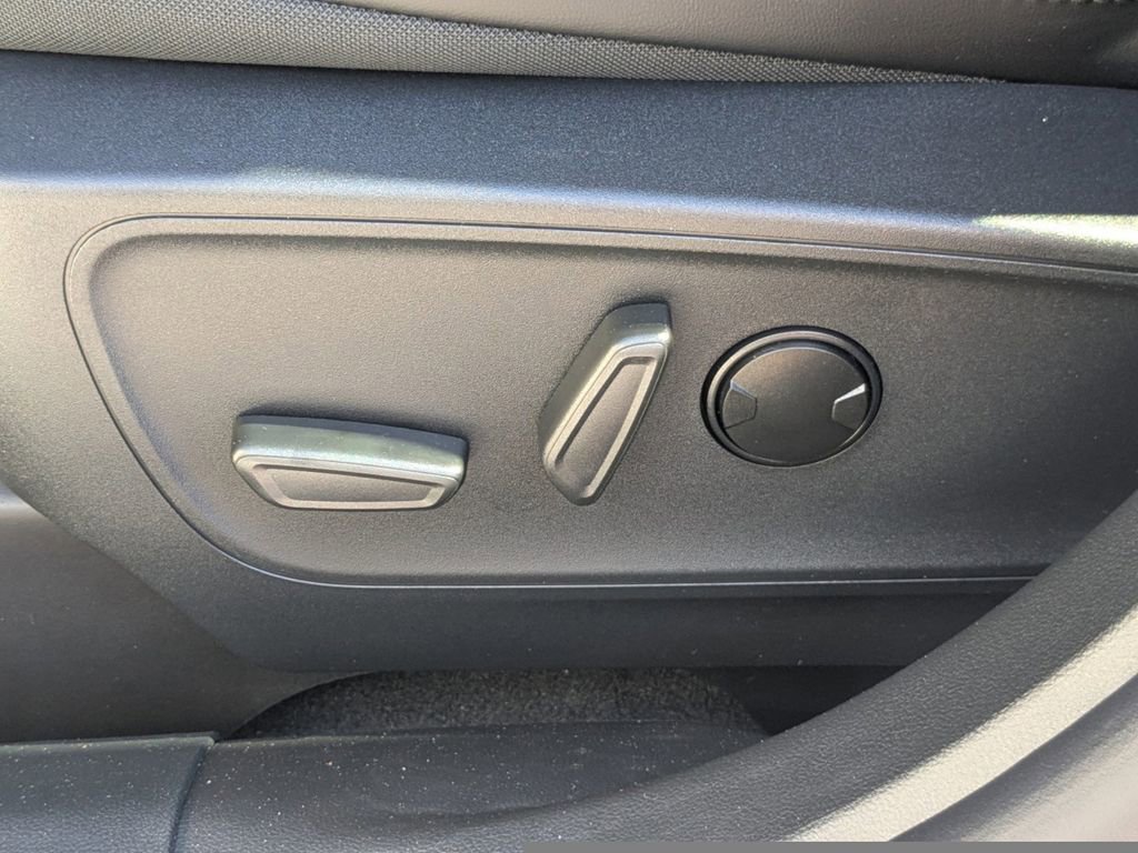 New 2026 Ford Escape SE image 20