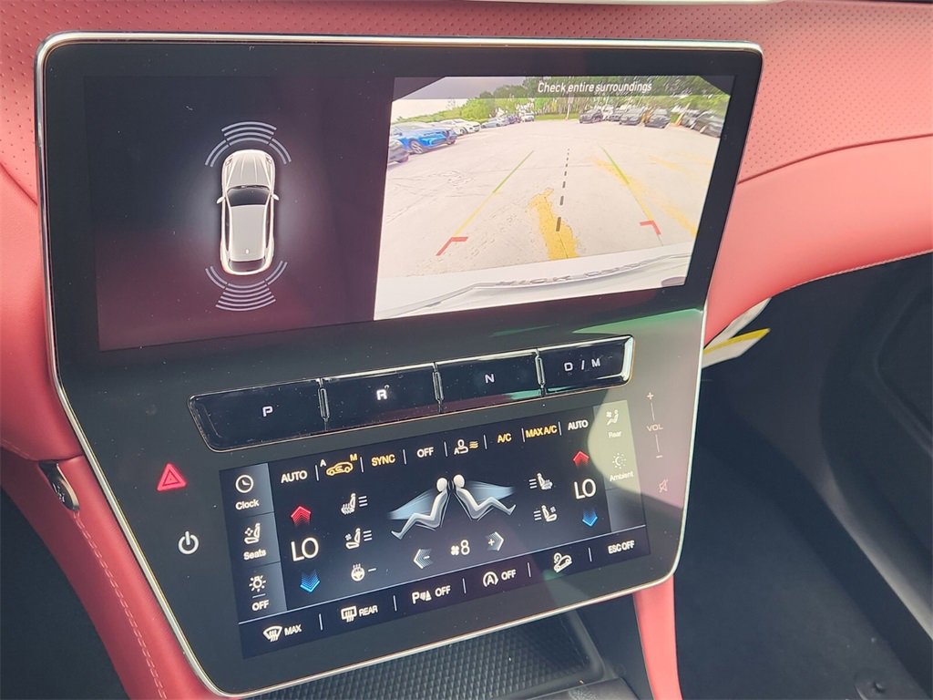 New 2025 Maserati Grecale GT image 10