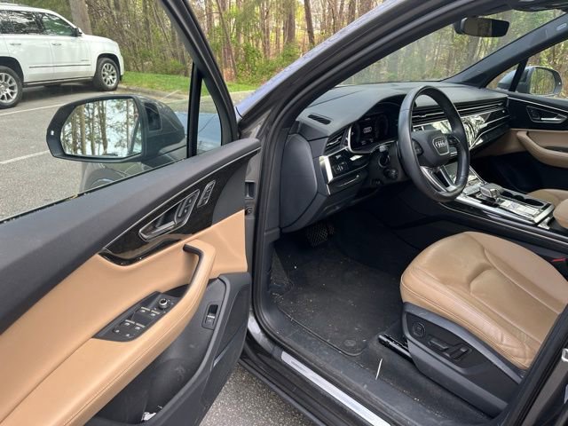 Used 2021 Audi Q7 3.0T Prestige w/ Prestige Package image 4