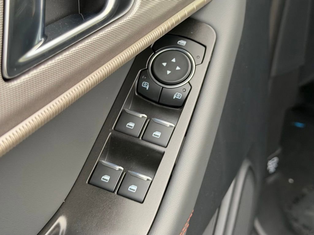 New 2026 Ford Explorer Active RWD image 12