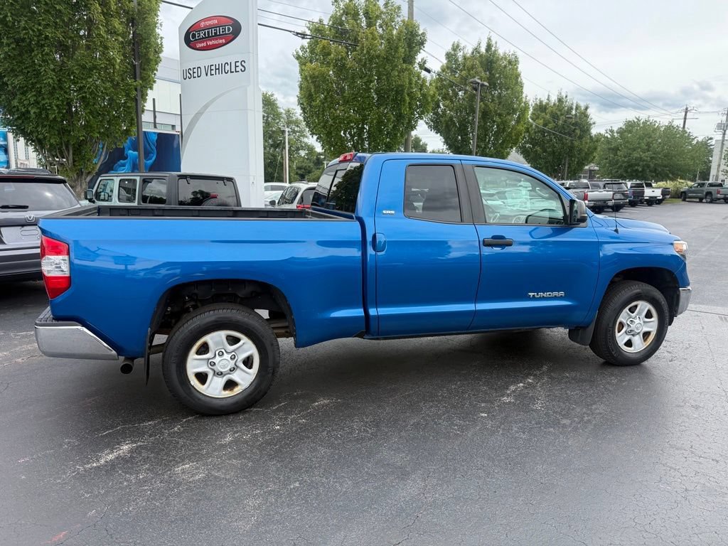 Certified 2018 Toyota Tundra SR5 AWD/4WD image 9