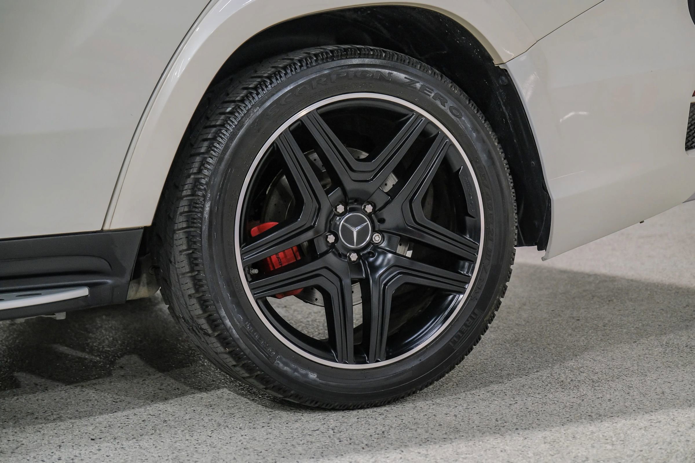 Used 2016 Mercedes-Benz GL 63 AMG 4MATIC image 69