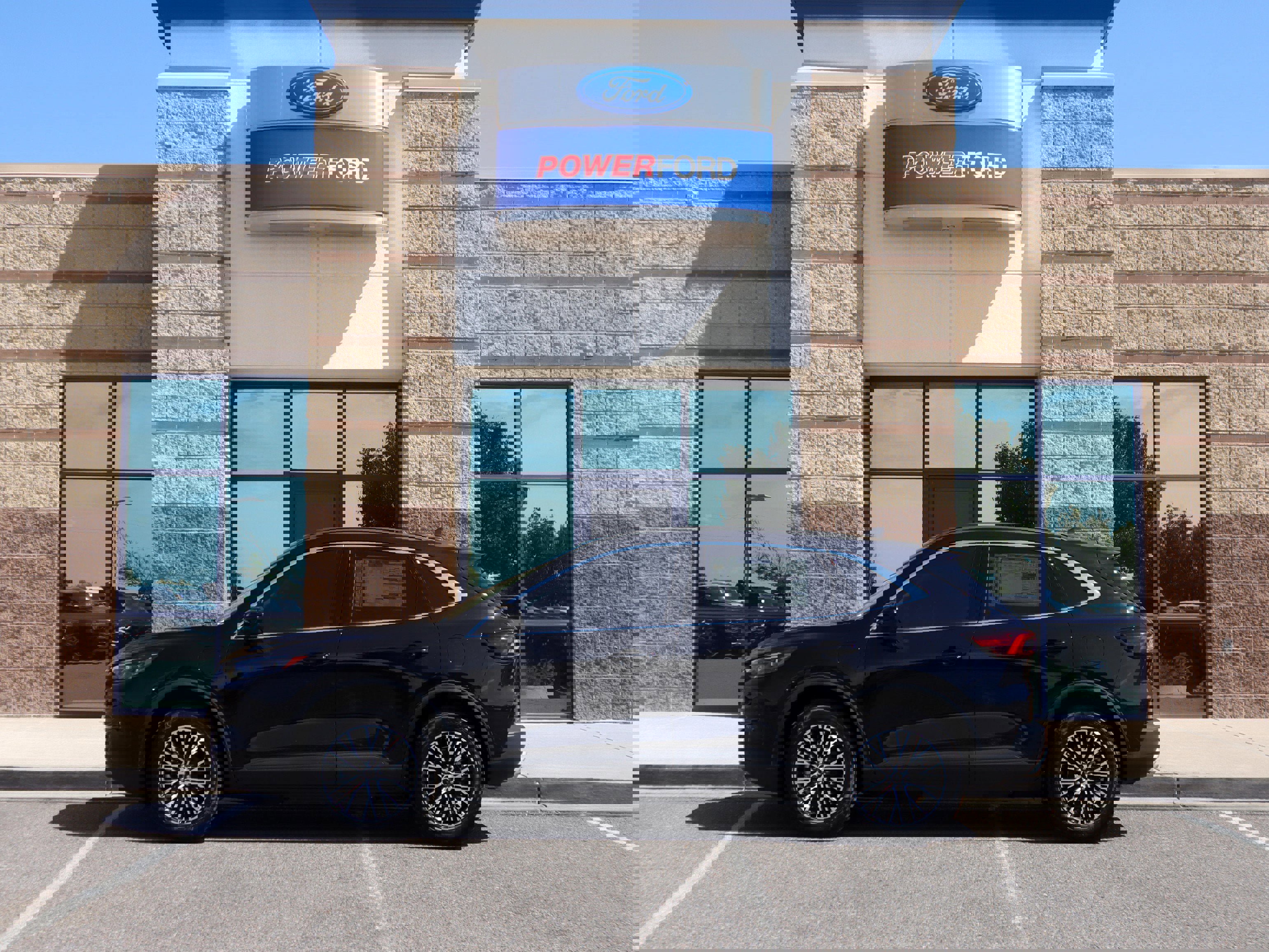 New 2025 Ford Escape SE w/ PHEV Premium Package image 9