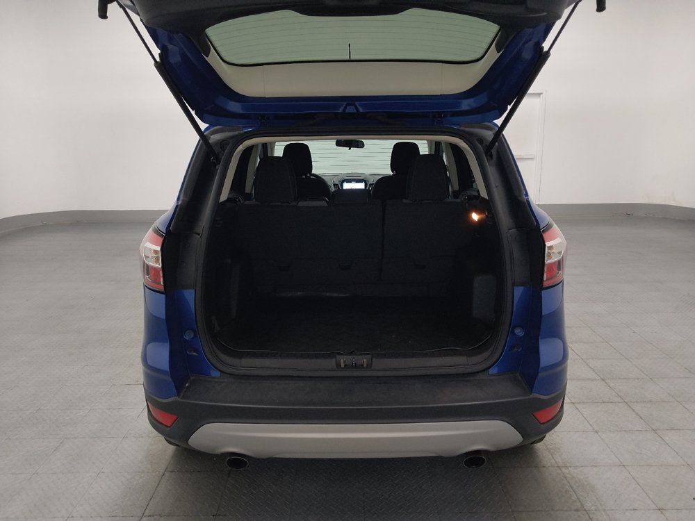 Used 2018 Ford Escape SE w/ SE Sync 3 Package AWD/4WD image 29