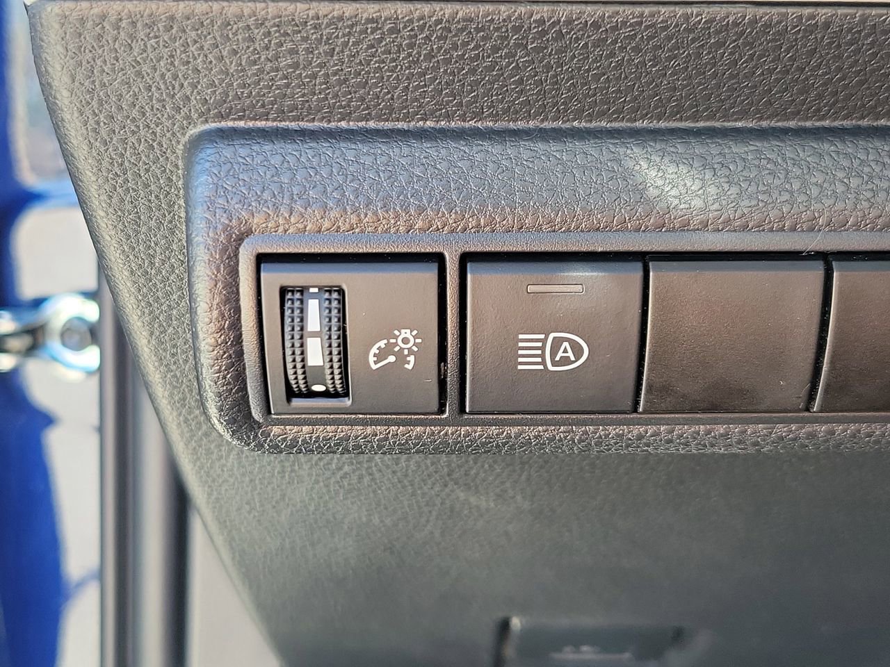 Used 2023 Toyota Corolla SE image 30